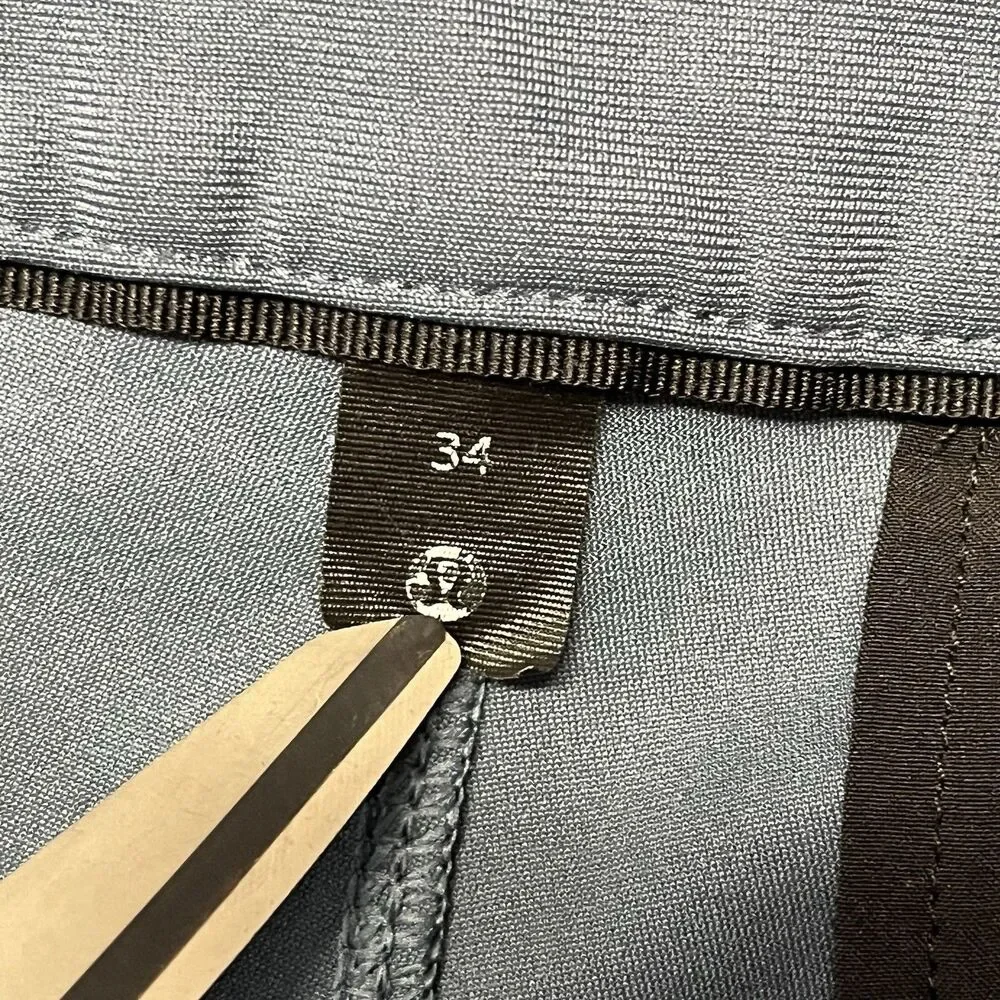 Lululemon Commission Pants Mens 34x32 Iron Blue Classic Warpstreme Performance